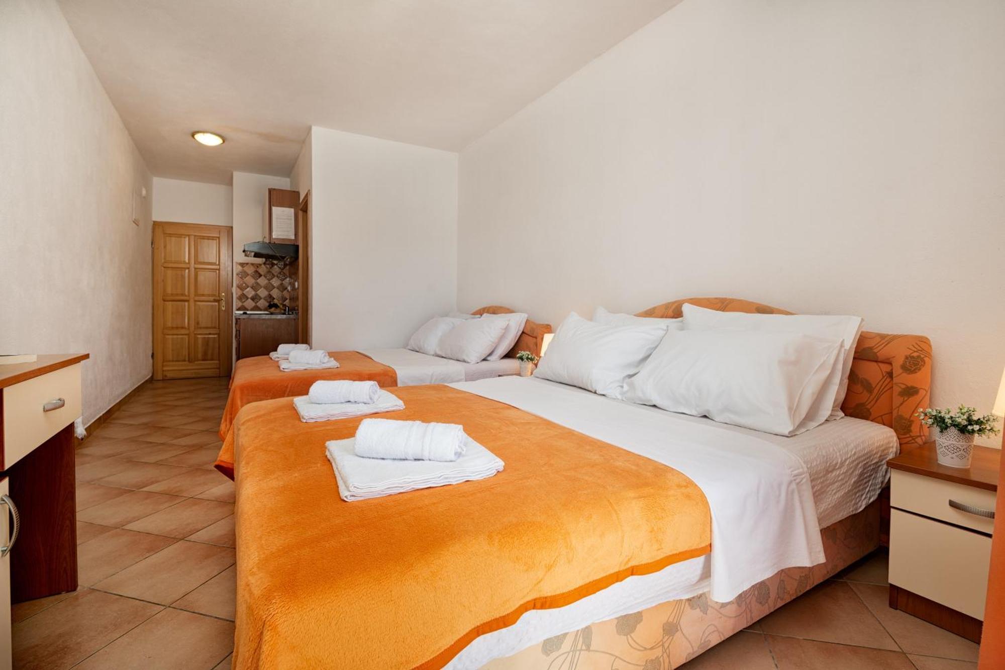 Apartments Matej Neum Szoba fotó